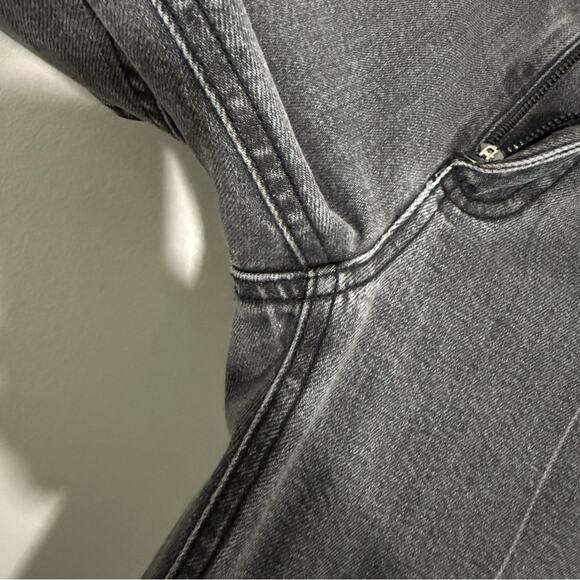 Tibi Stretch Denim Elfie Midrise Straight Leg Jean
Asymmetrical Pockets Size 25 - Picture 9 of 13